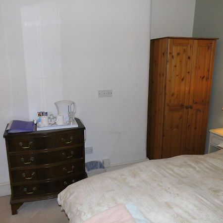 Greystones Bed And Breakfast Rochester (Kent) Bagian luar foto