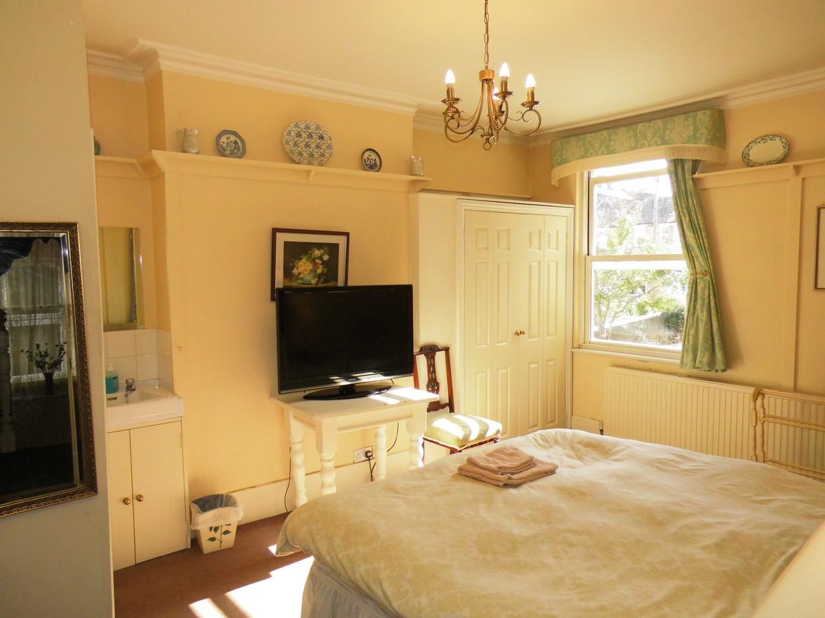 Greystones Bed And Breakfast Rochester (Kent) Bagian luar foto